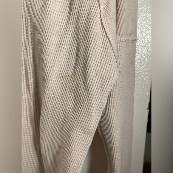 2 tna long sleeves - Picture 4 of 7